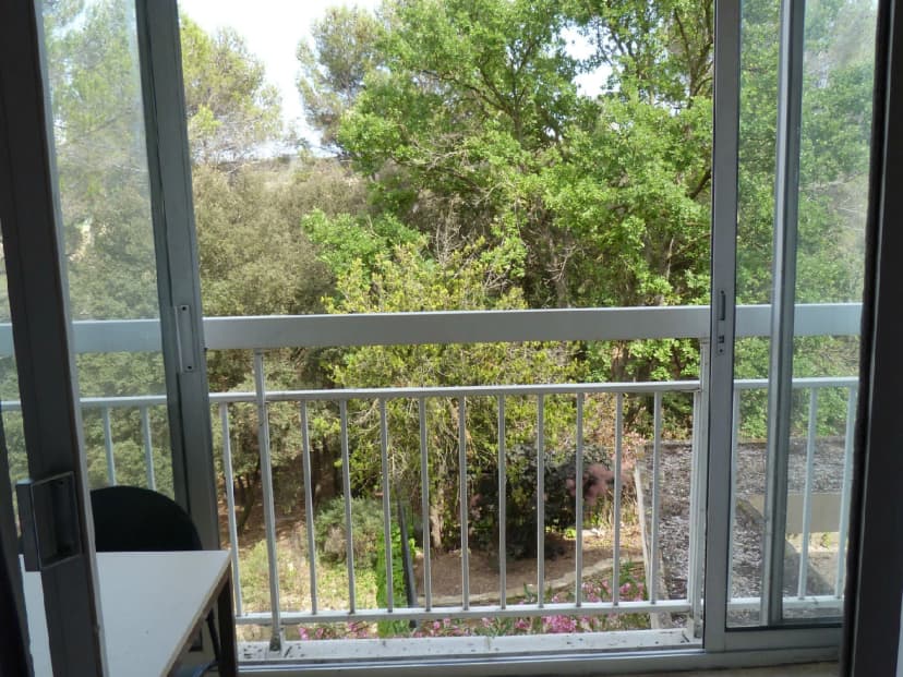 thumbnail of estate's photo