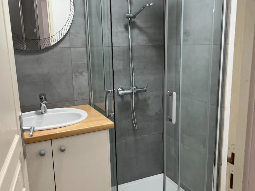 thumbnail of estate's photo