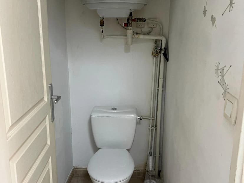 thumbnail of estate's photo