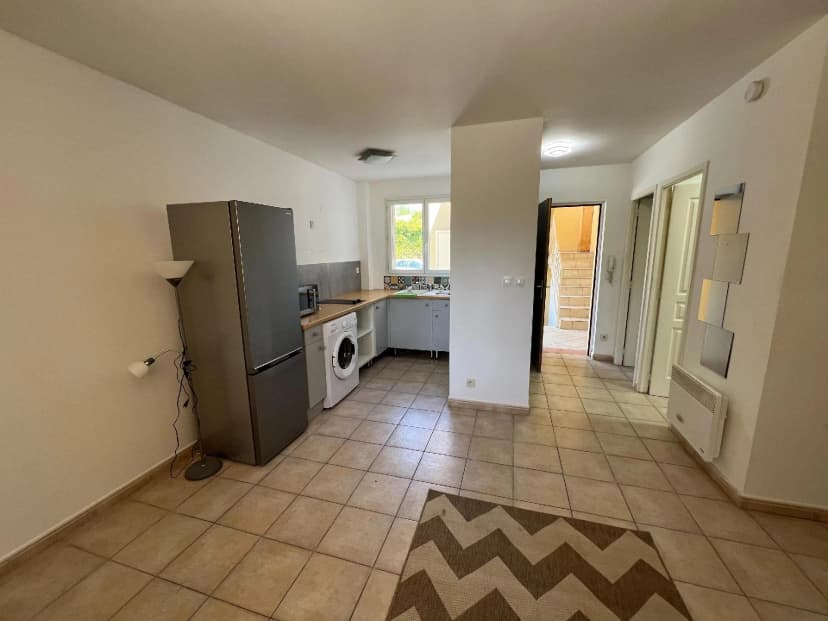 thumbnail of estate's photo